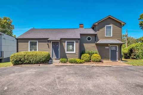 2809 Azalea Pl Nashville TN 37204