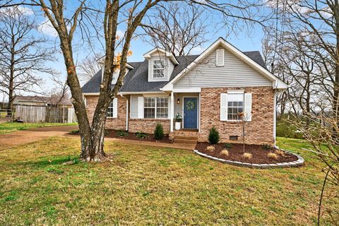 709 Ashworth Cir Nashville TN 37211