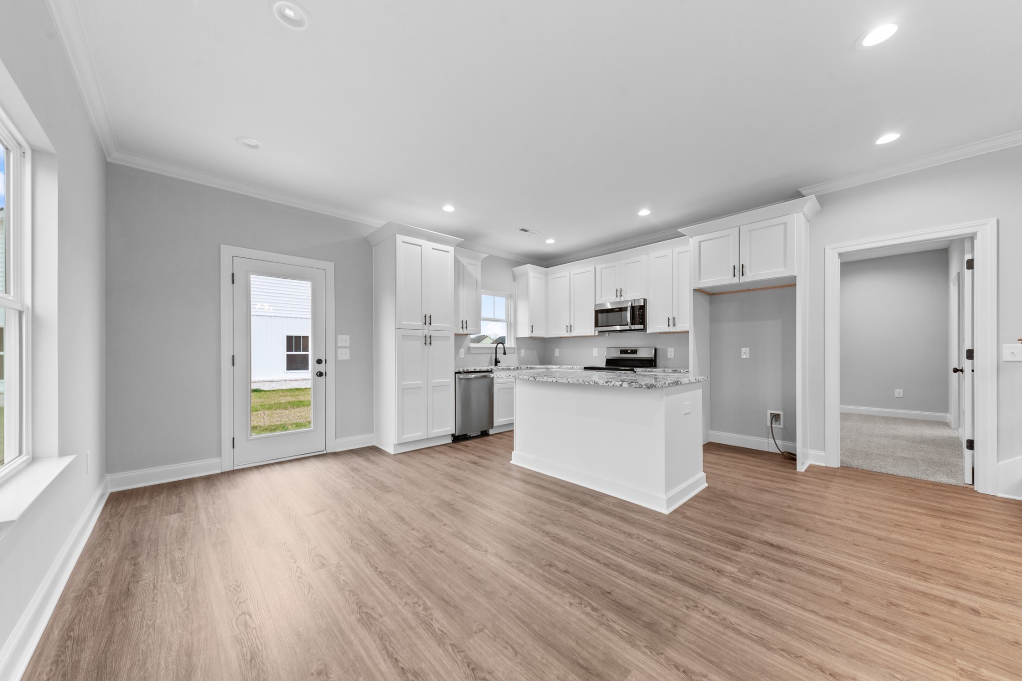 402 Maggie Ct