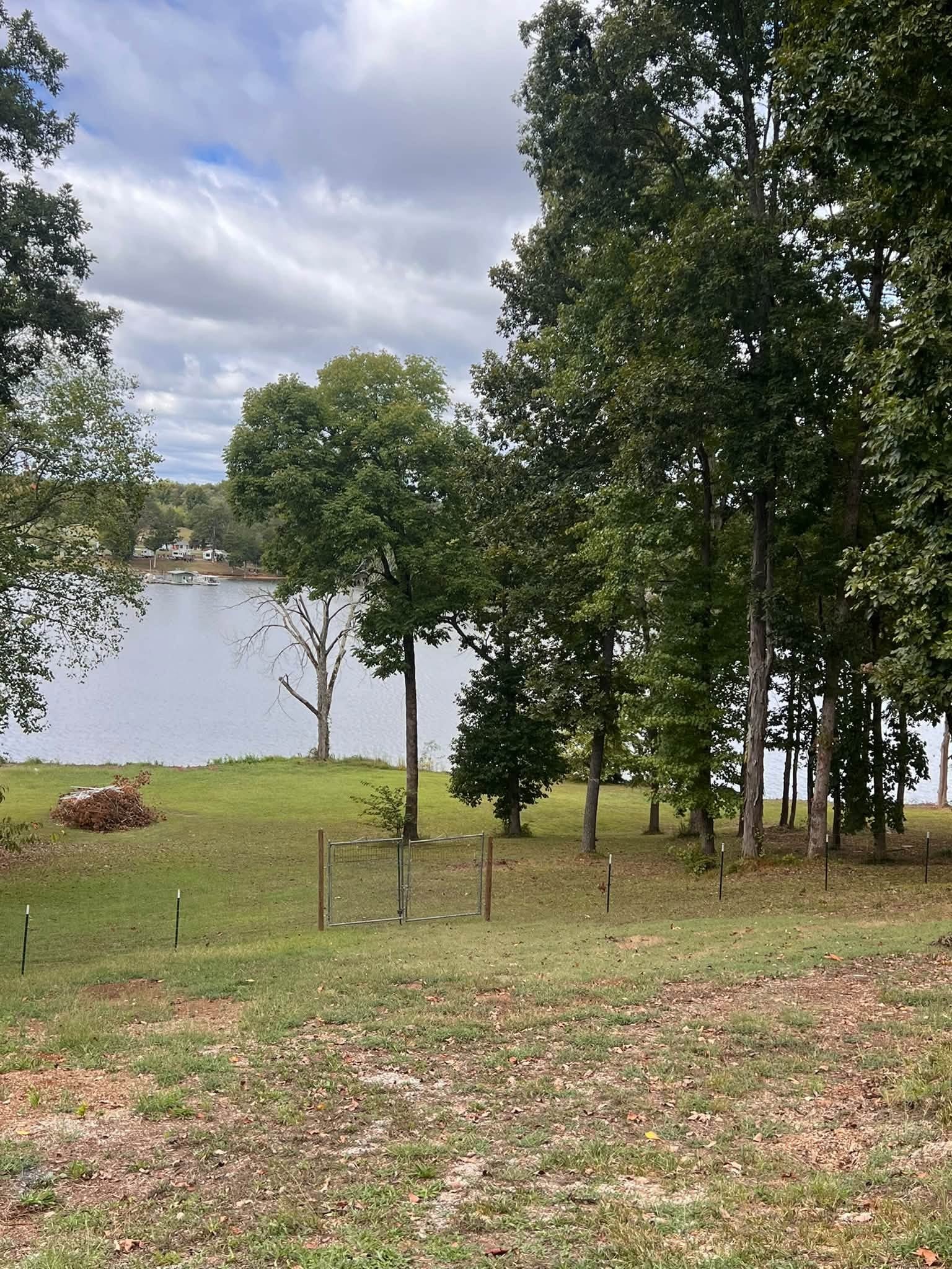 691 Lakehaven Cir