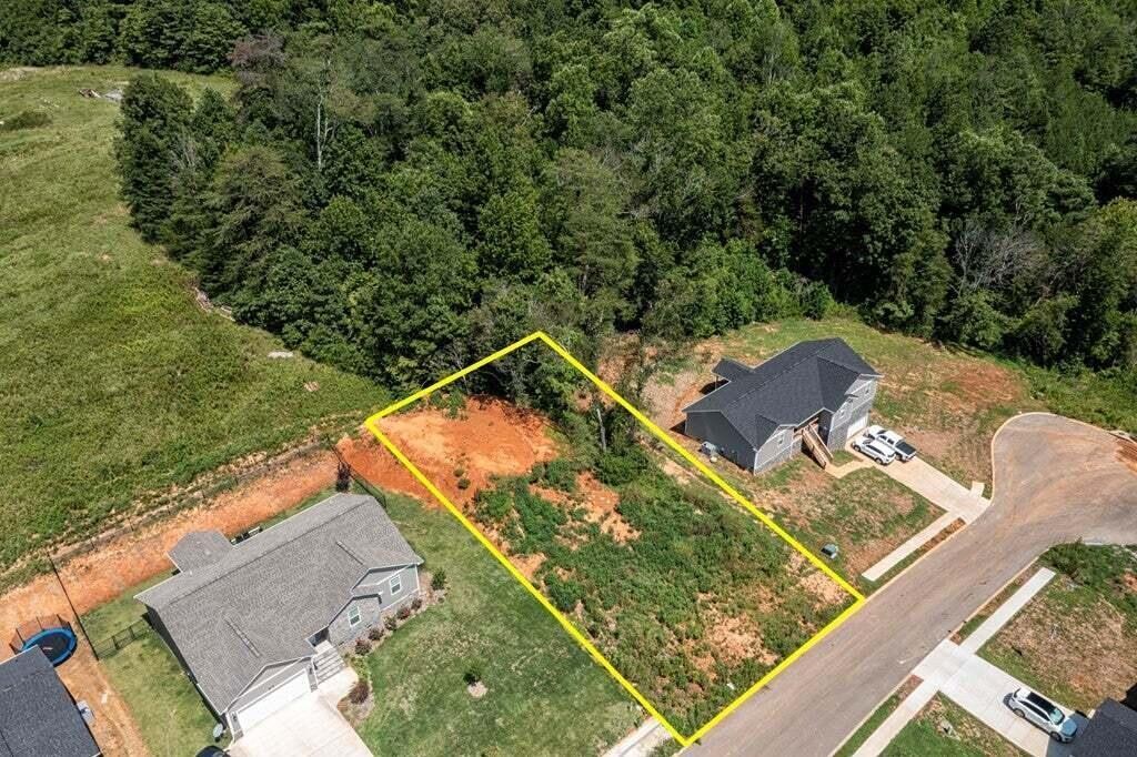 211 Mockingbird Lane