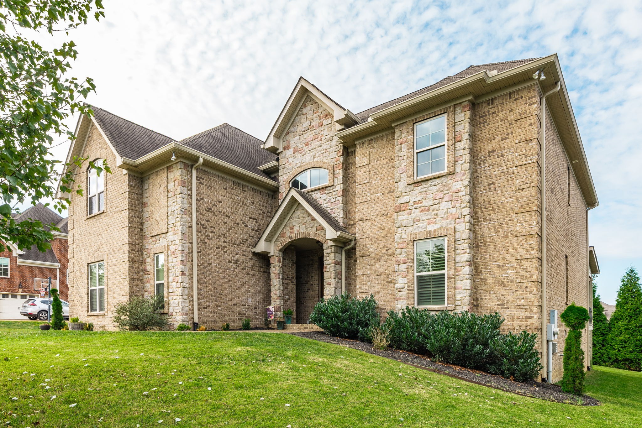 349 Raintree Dr