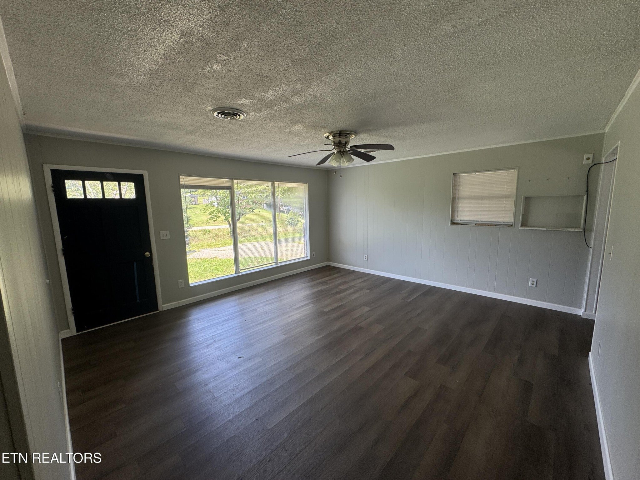 500 Amity Rd