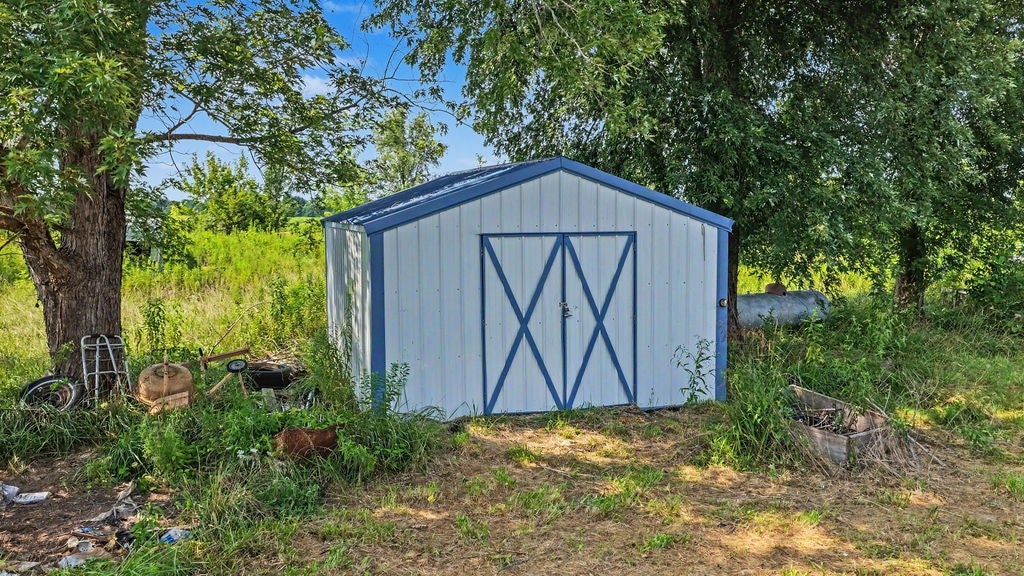 27 Clark School Rd