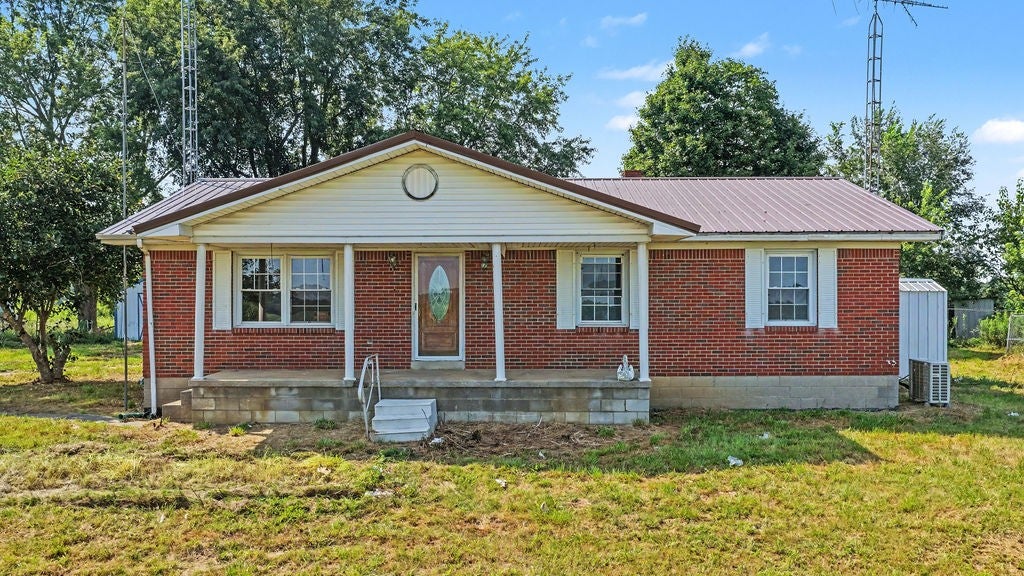 27 Clark School Rd
