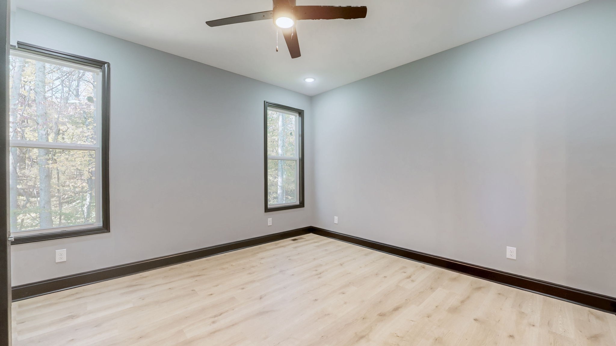1236 Rooster Ridge Rd