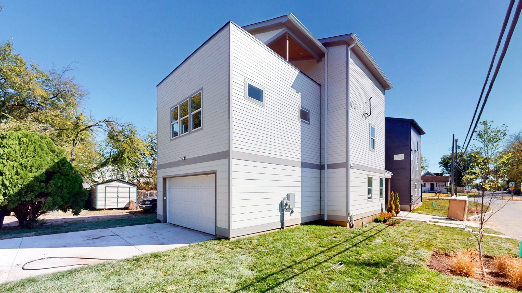 1202 52nd Ave N