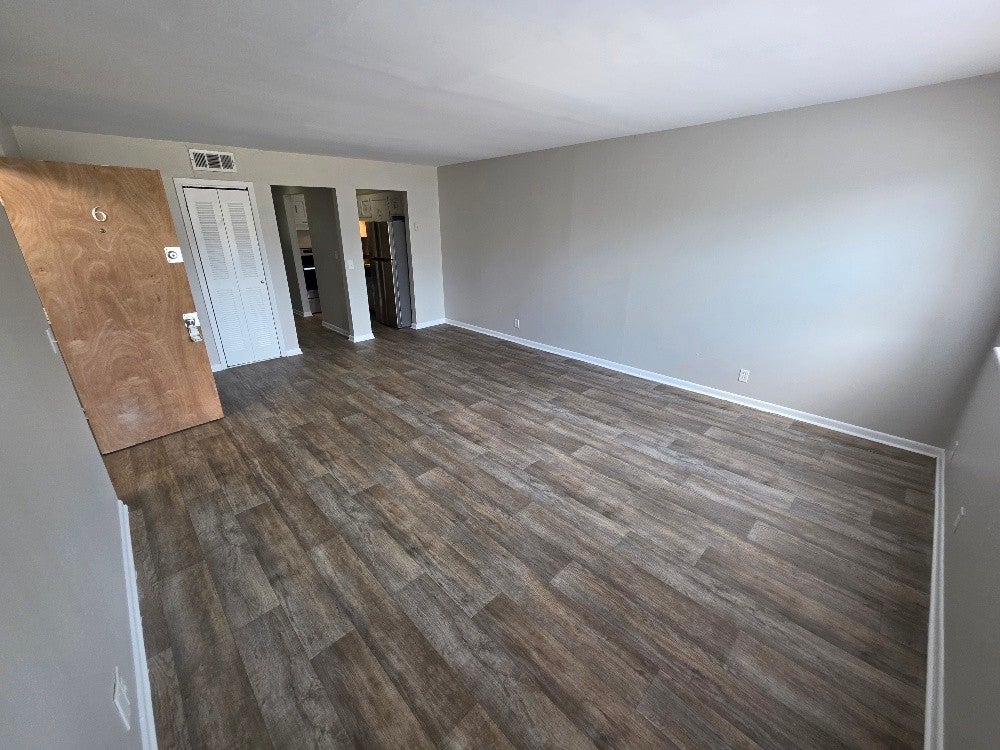 1-bed home for rent in Madison, TN 37115, 800 Anderson Lane B6 800 Anderson Lane B6, Madison TN 37115 1-bed home, photo 2 of 13