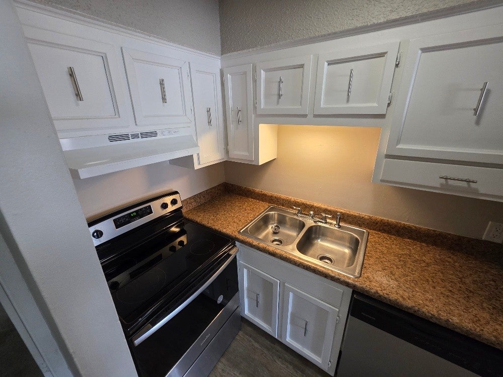 1-bed home for rent in Madison, TN 37115, 800 Anderson Lane B6 800 Anderson Lane B6, Madison TN 37115 1-bed home, photo 5 of 13