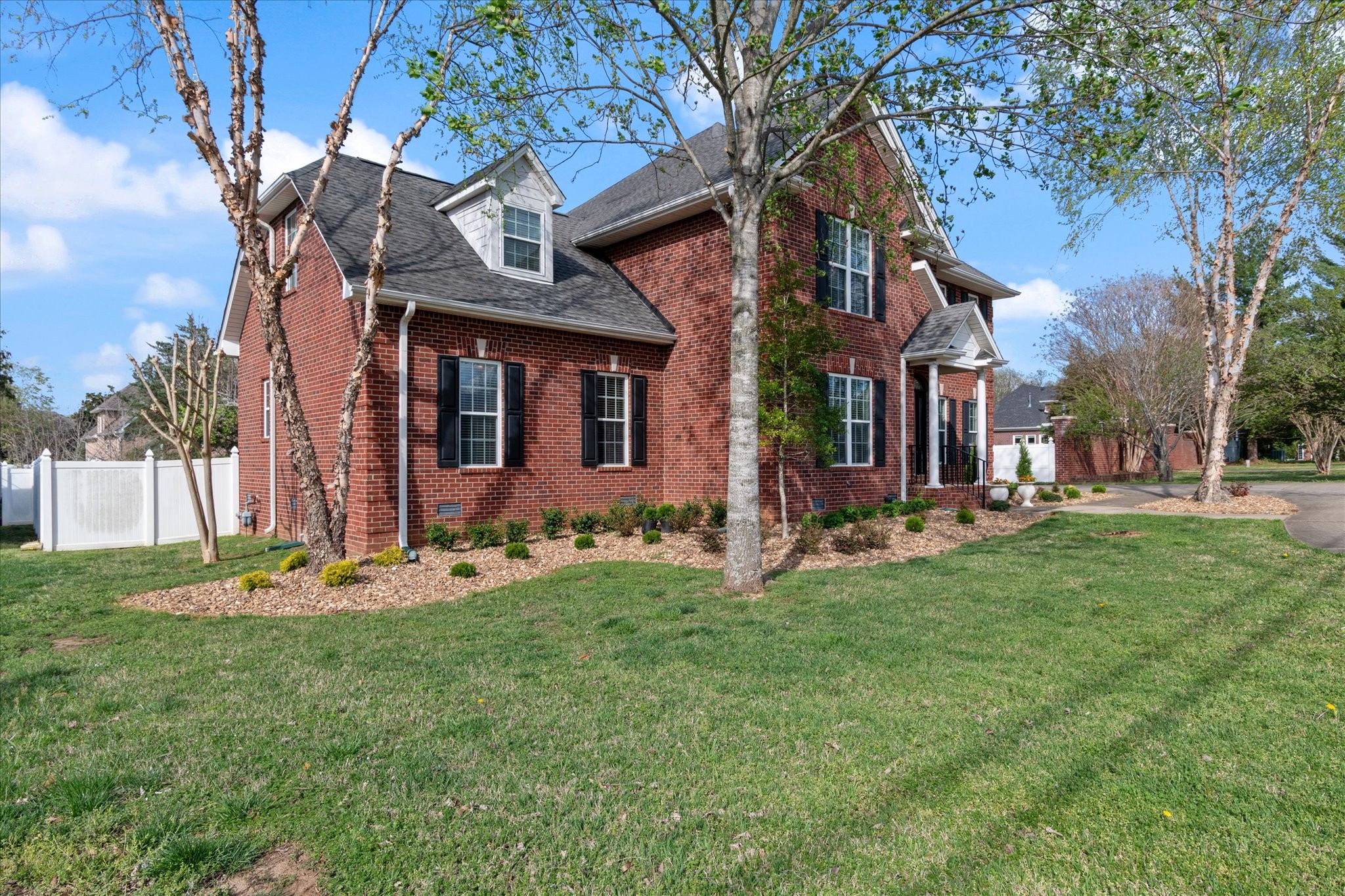 2910 Sulphur Springs Rd
