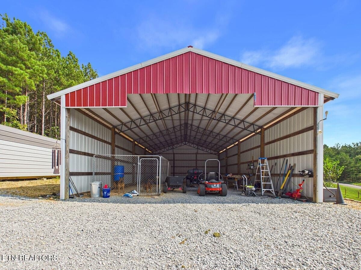 395 Sunny View Rd