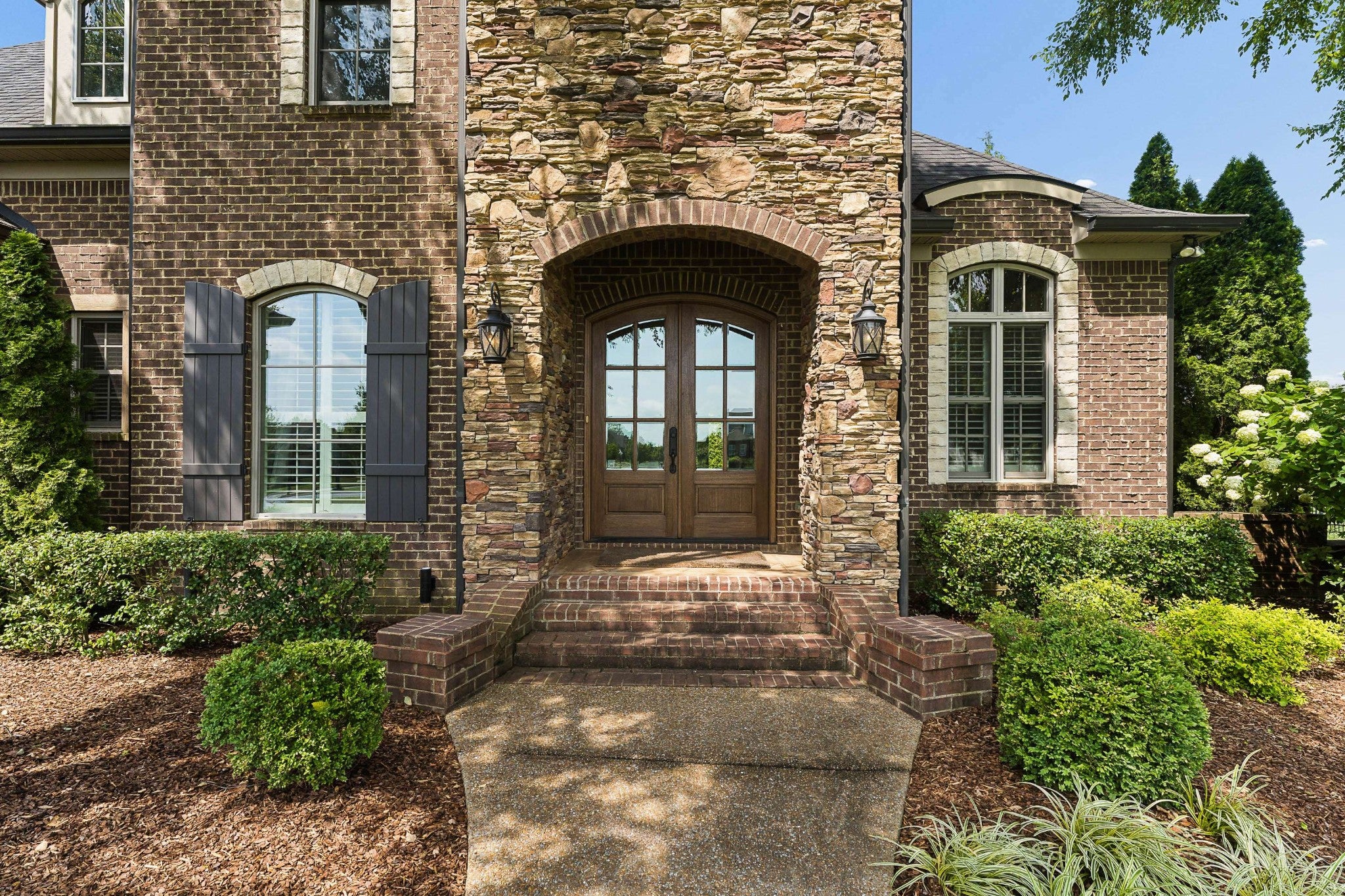 1255 Plantation Blvd