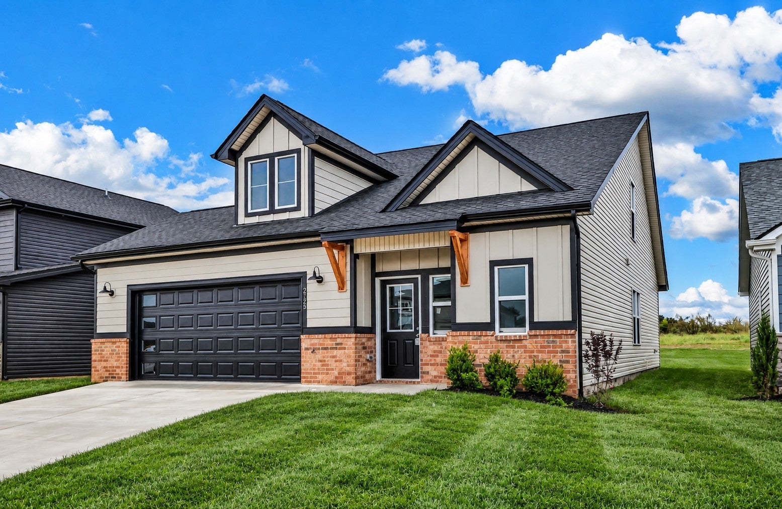 2725 Brewster Dr