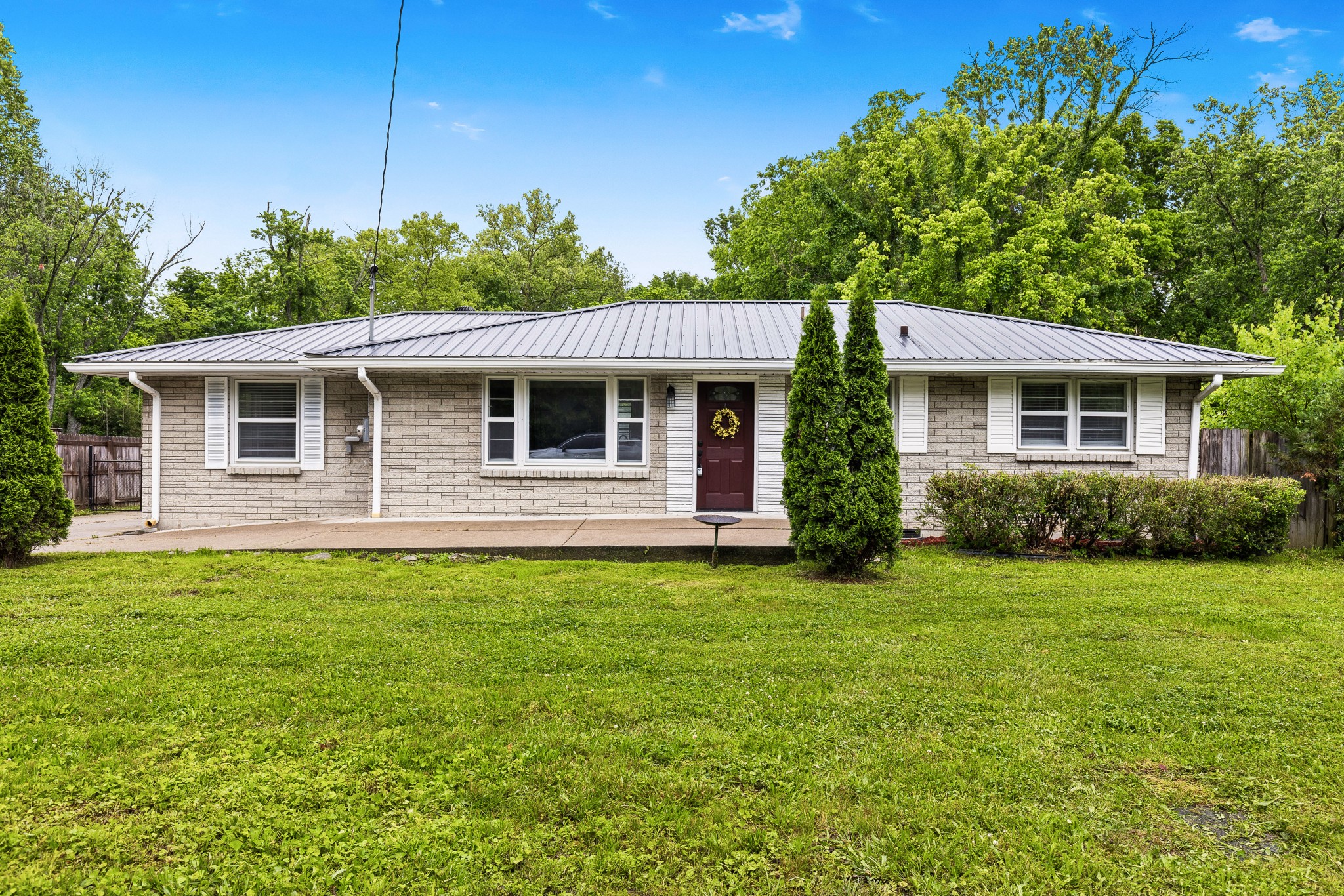 3103 Lakeland Dr