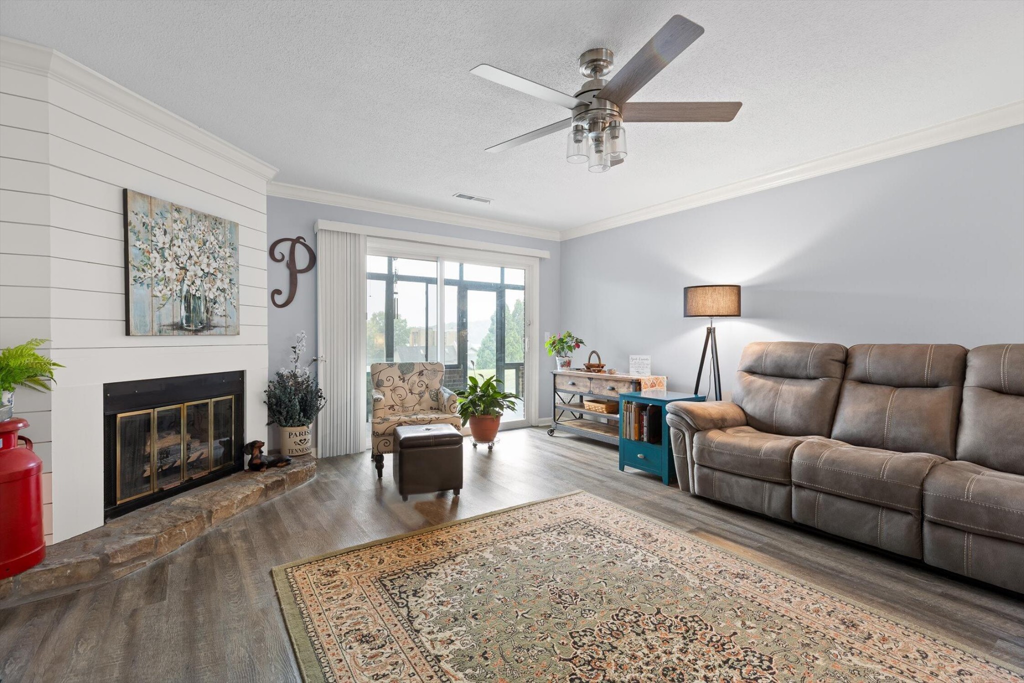 4319 Lakeshore Lane 103