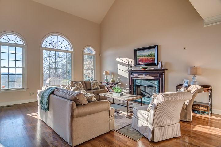 319 Hamlets End Way