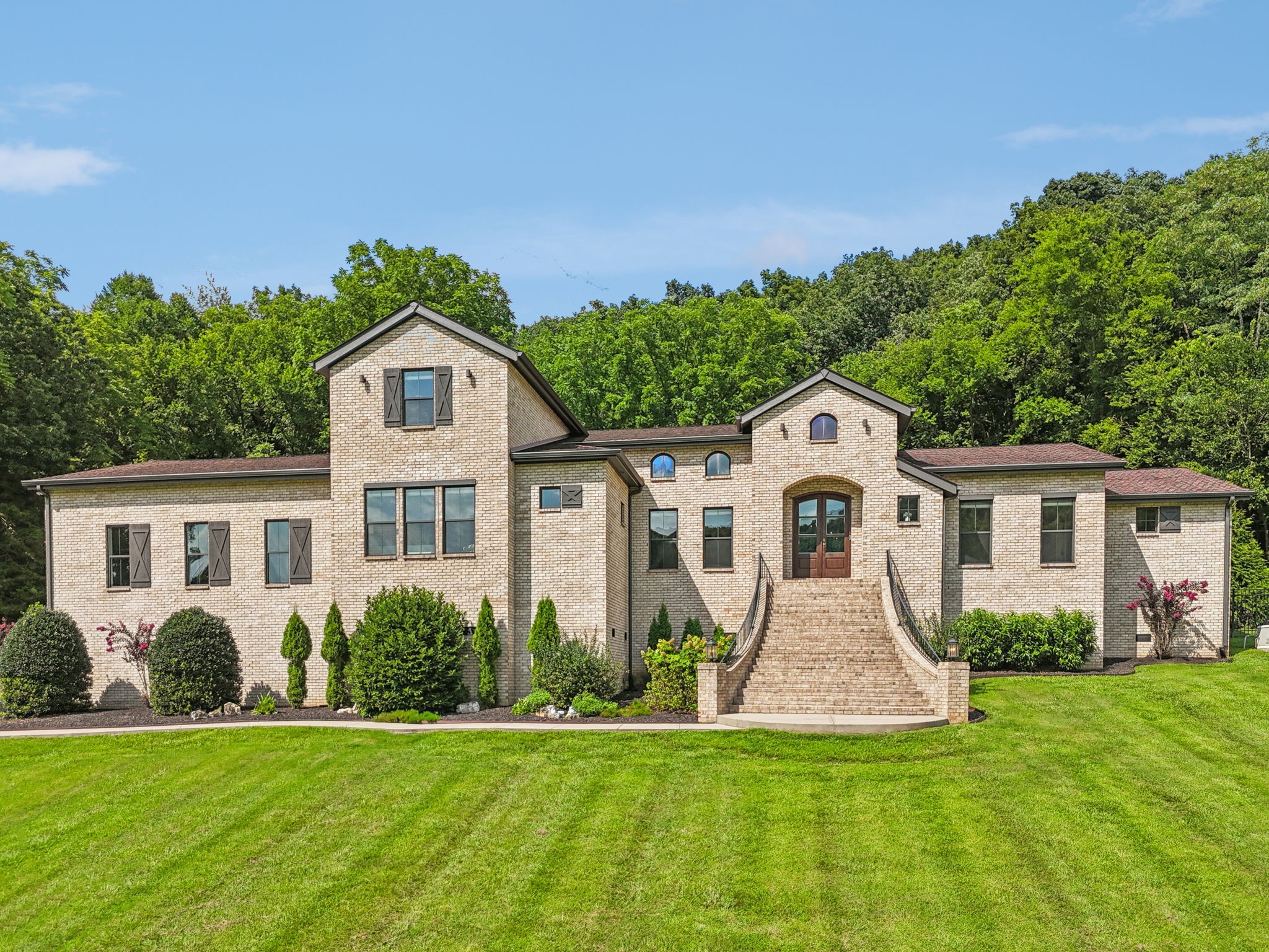 7433 Magnolia Valley Dr
