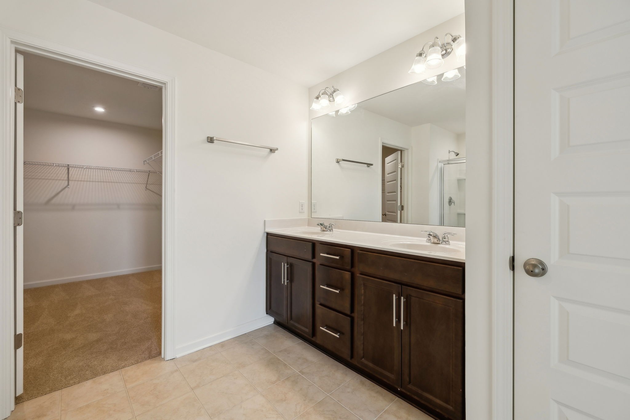 Mount Juliet, Tennessee 37122, United States, 4 Bedrooms Bedrooms, ,4 BathroomsBathrooms,Residential,Active,136050