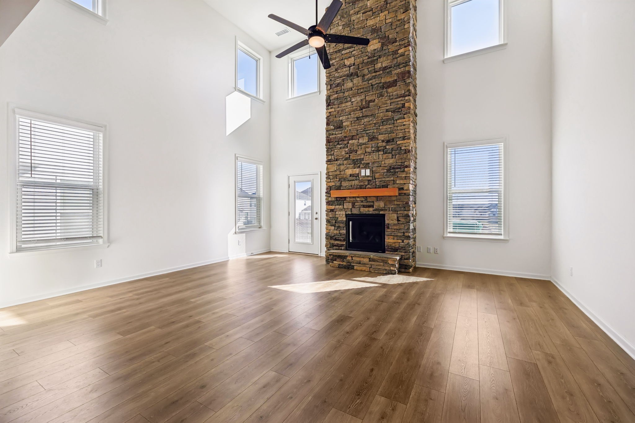 Mount Juliet, Tennessee 37122, United States, 4 Bedrooms Bedrooms, ,4 BathroomsBathrooms,Residential,Active,136050