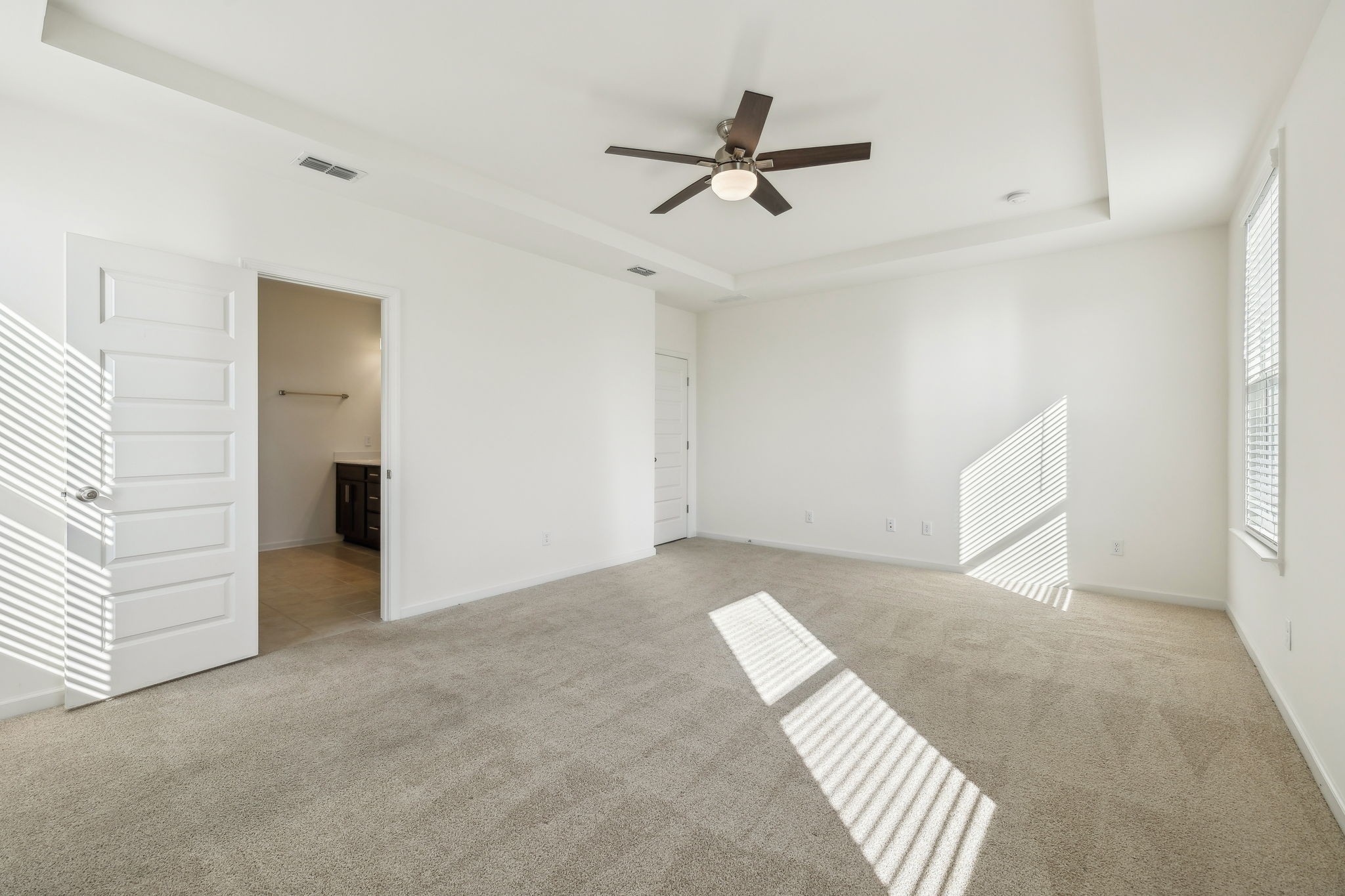 Mount Juliet, Tennessee 37122, United States, 4 Bedrooms Bedrooms, ,4 BathroomsBathrooms,Residential,Active,136050