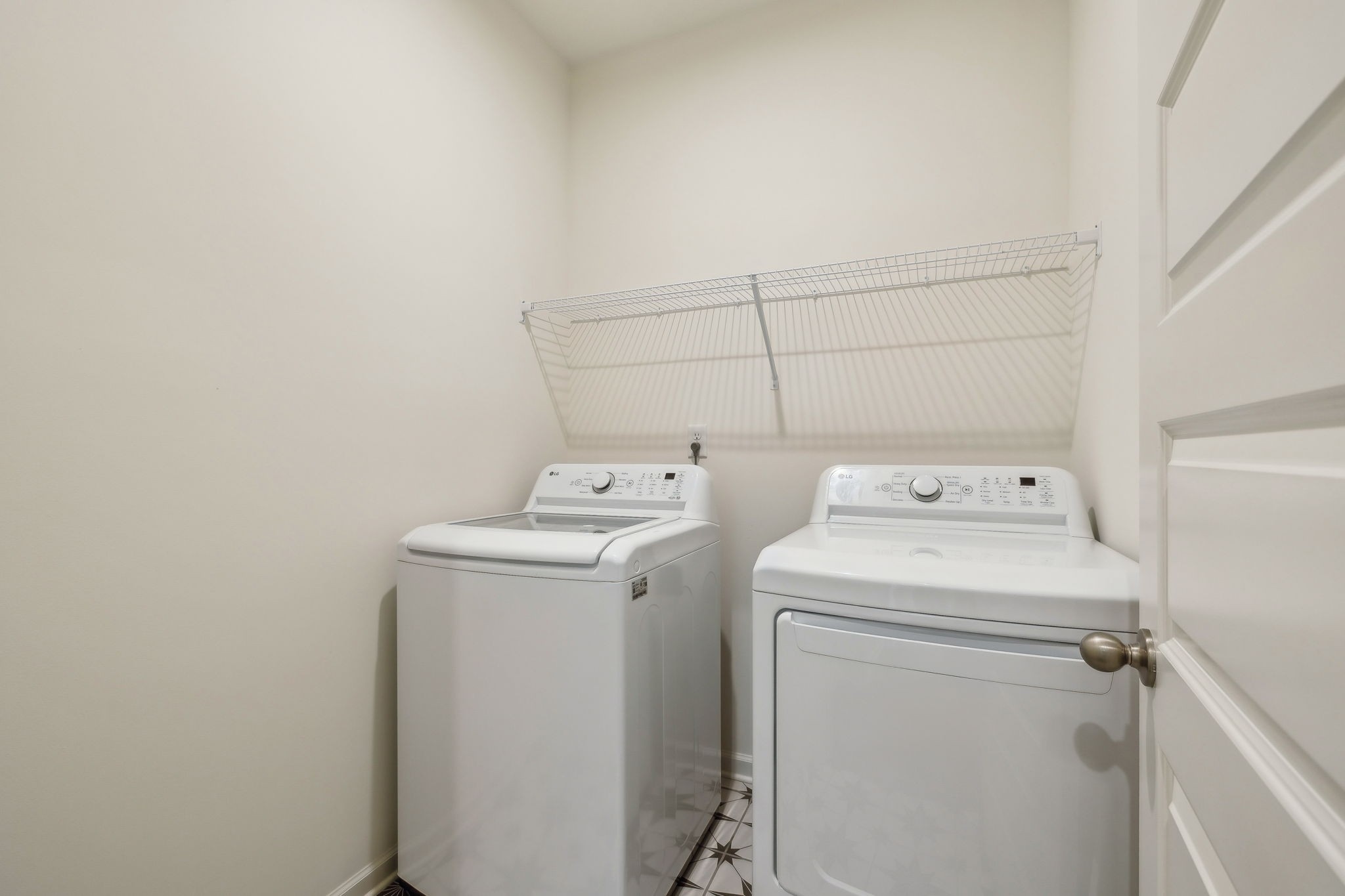 Mount Juliet, Tennessee 37122, United States, 4 Bedrooms Bedrooms, ,4 BathroomsBathrooms,Residential,Active,136050