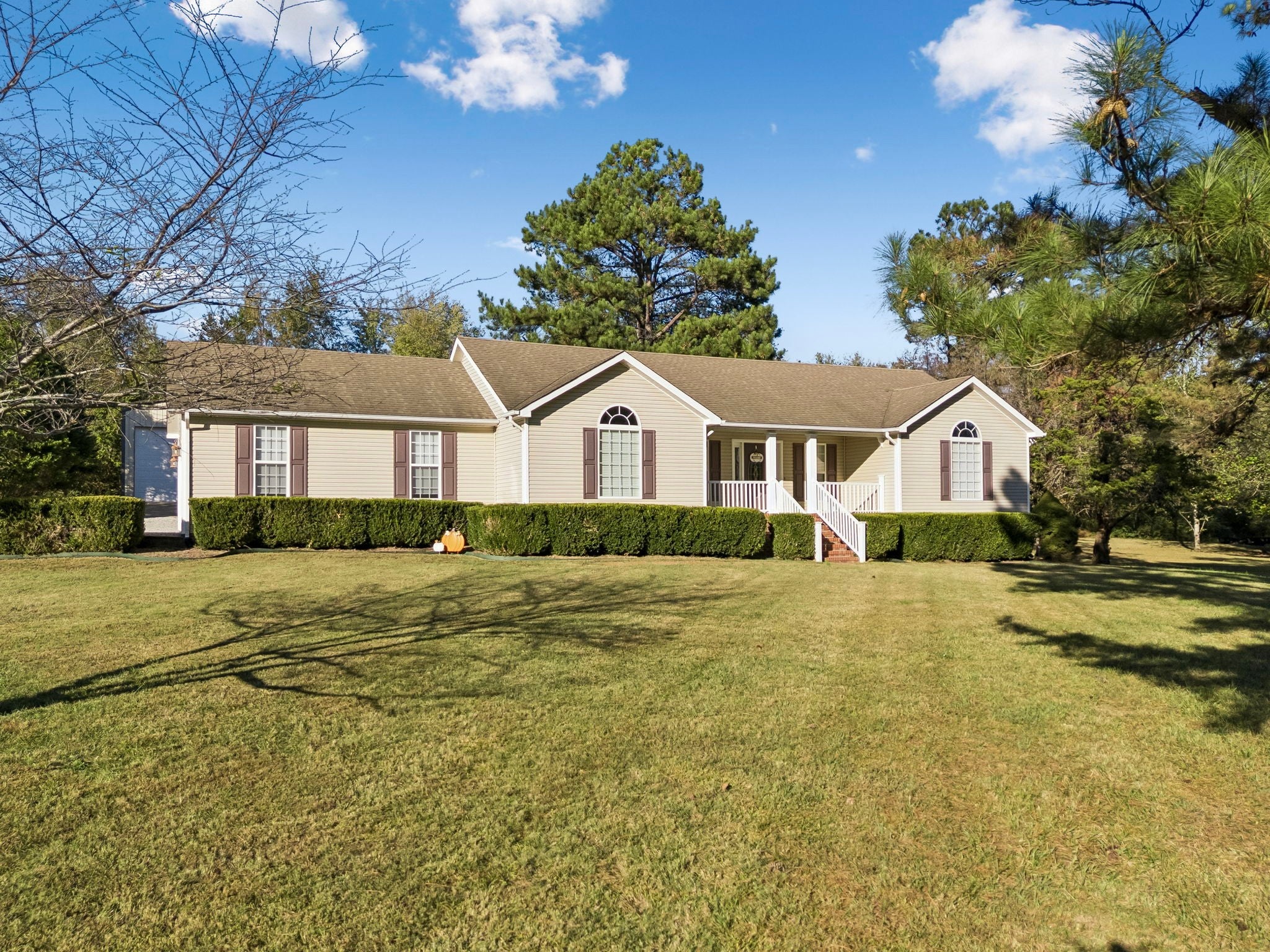 168 Commodore Cir