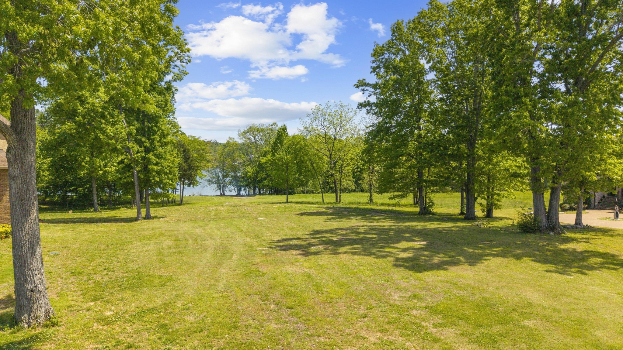 1004 Stonebrook Cv