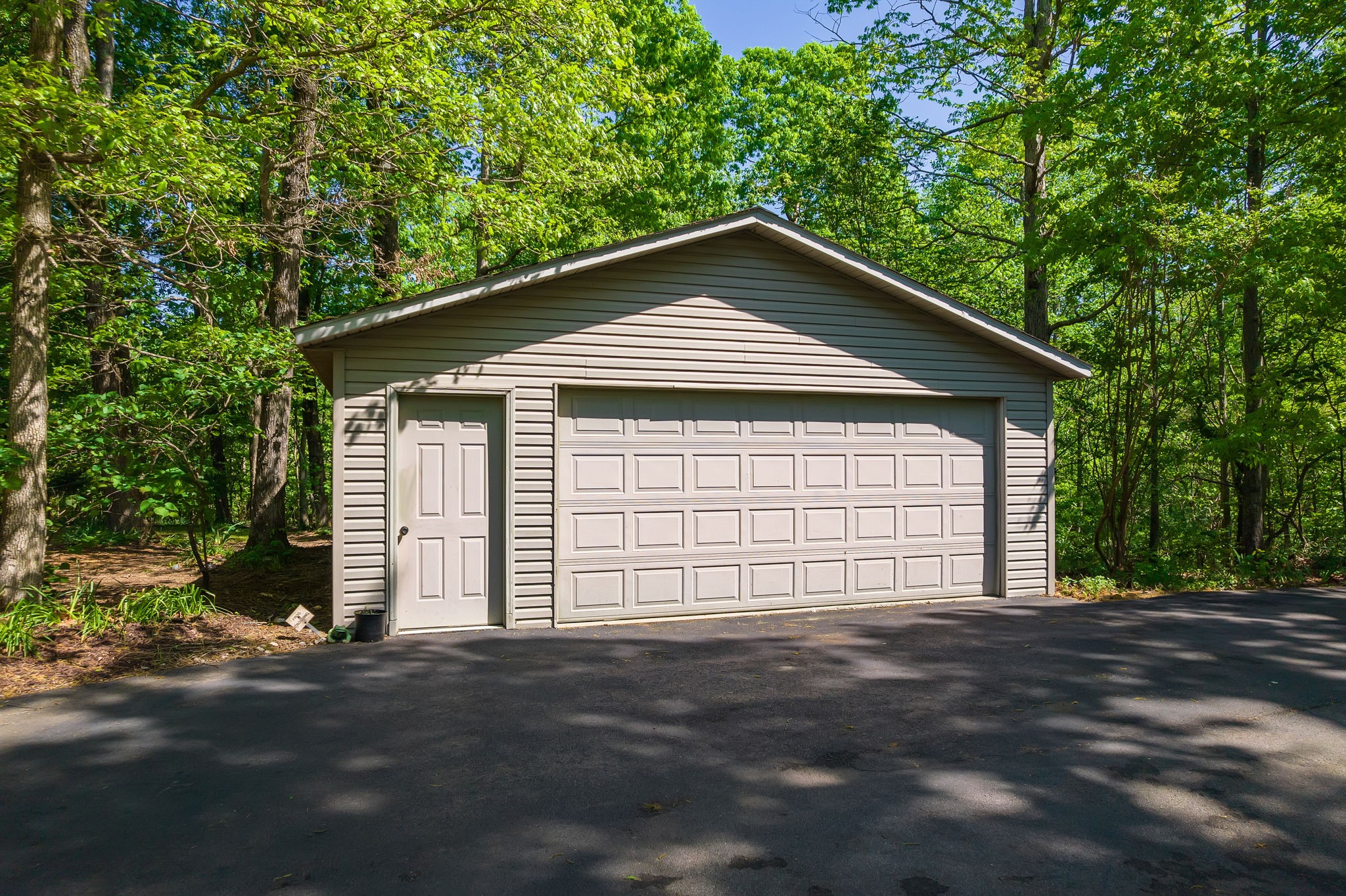 1050 Red Top Hill Rd