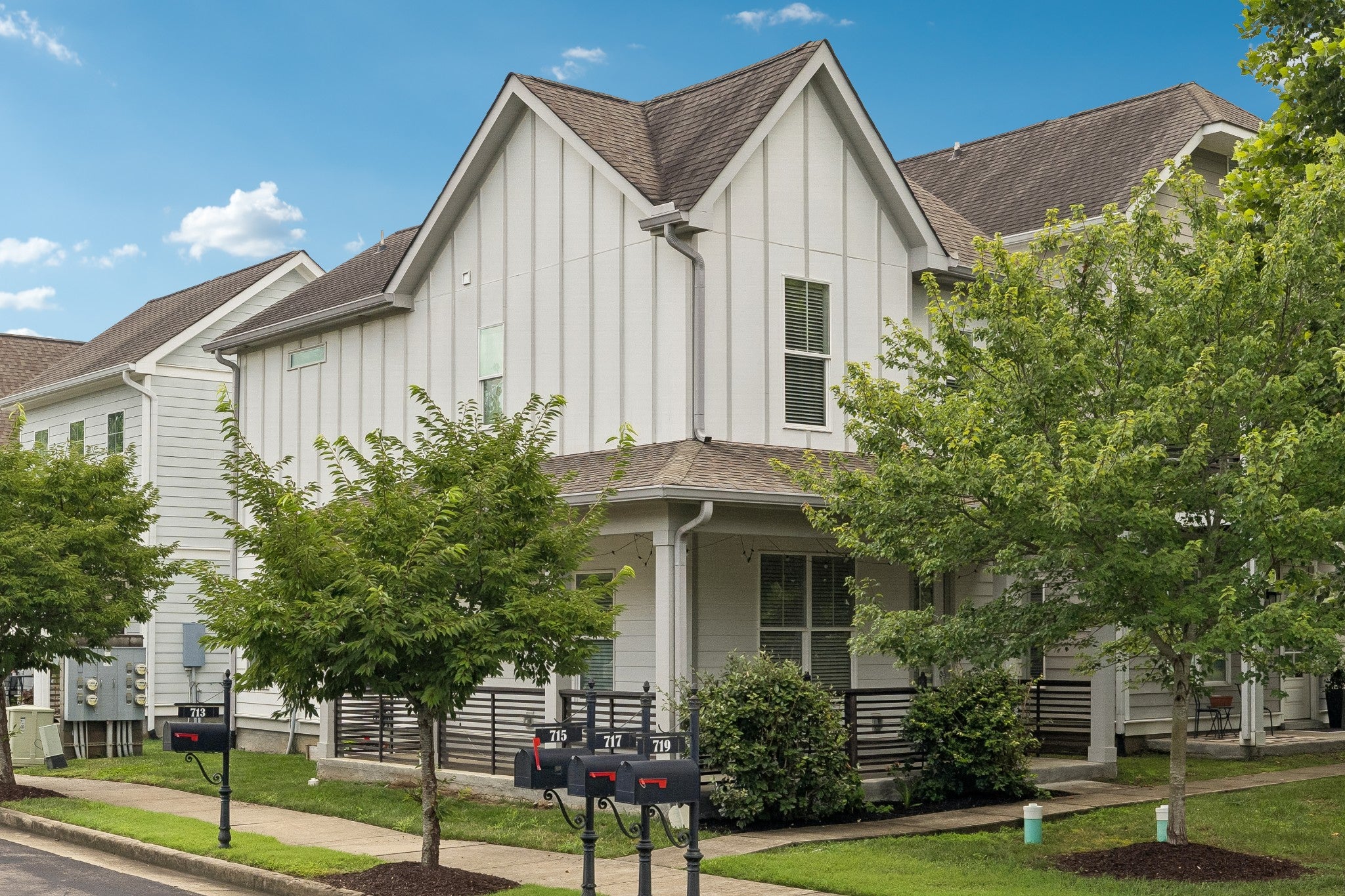 713 Cottage Park Dr