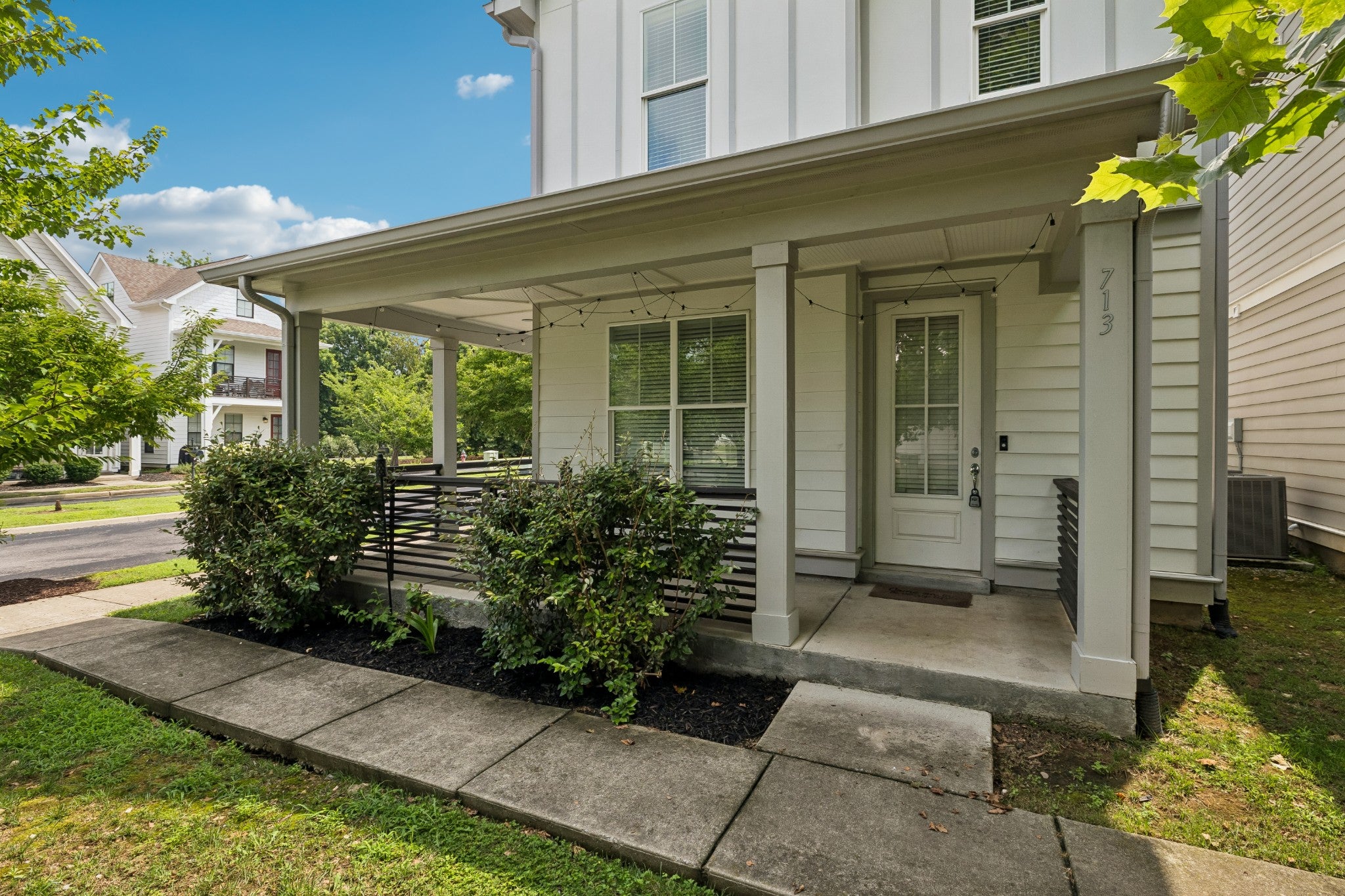 713 Cottage Park Dr