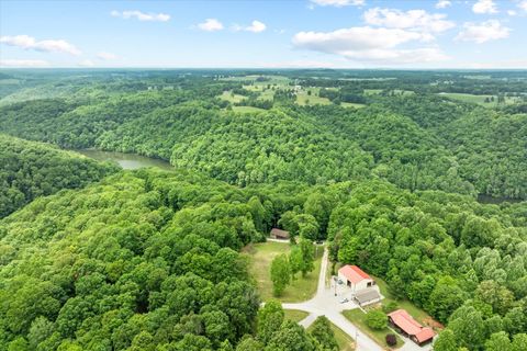 1103 Boles Beaty Rd Alpine TN 38543