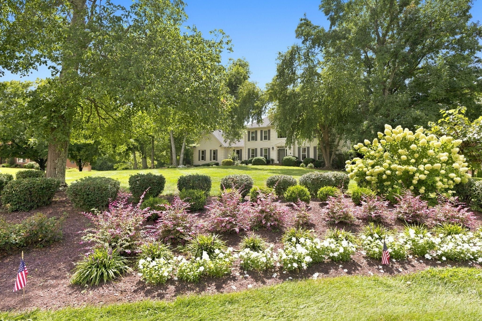 1309 Arrowhead Dr