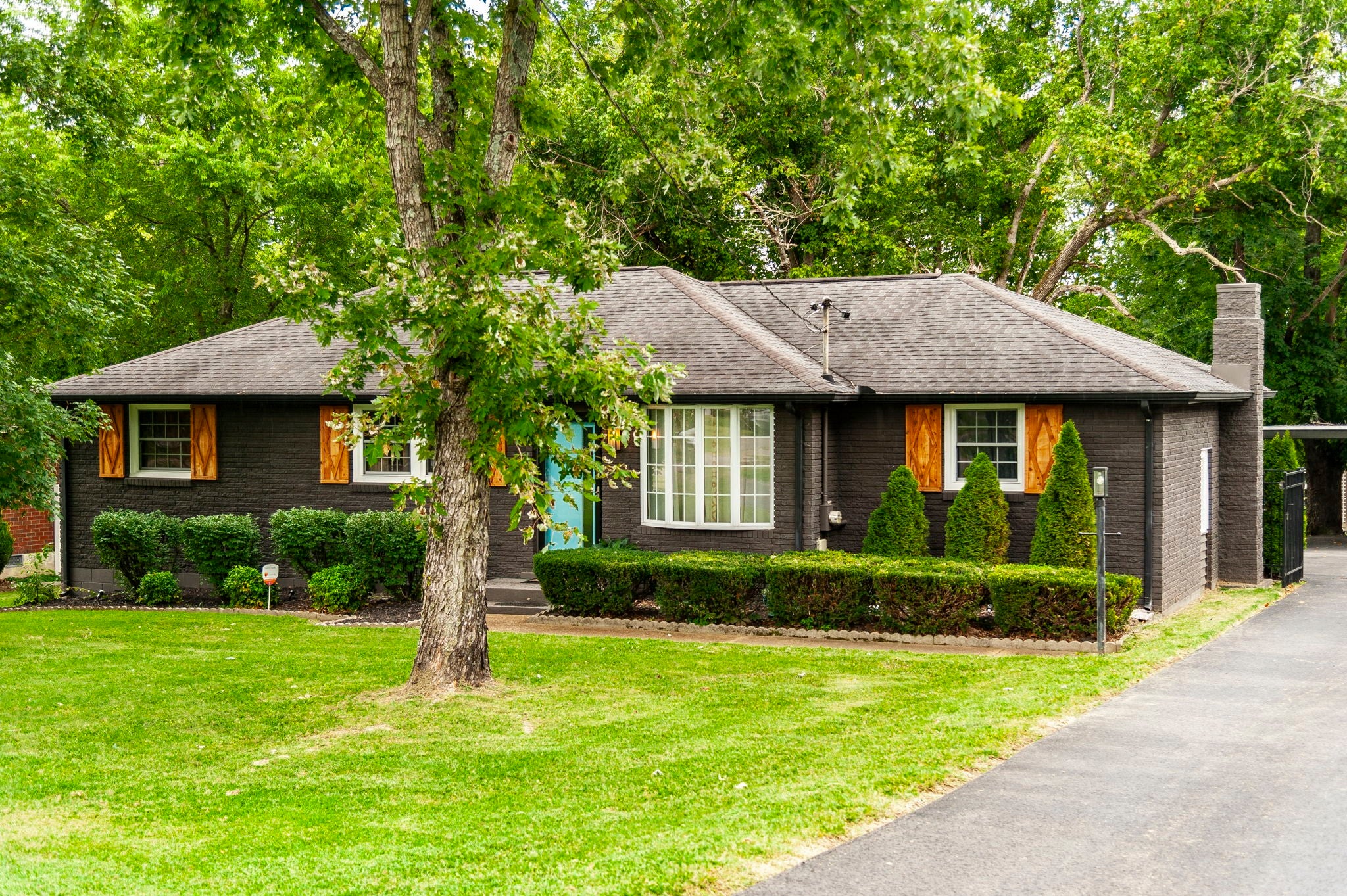 3-bed home for sale in Madison, TN 37115, 106 Oaklynn Dr 106 Oaklynn Dr, Madison TN 37115 3-bed home, photo 3 of 44