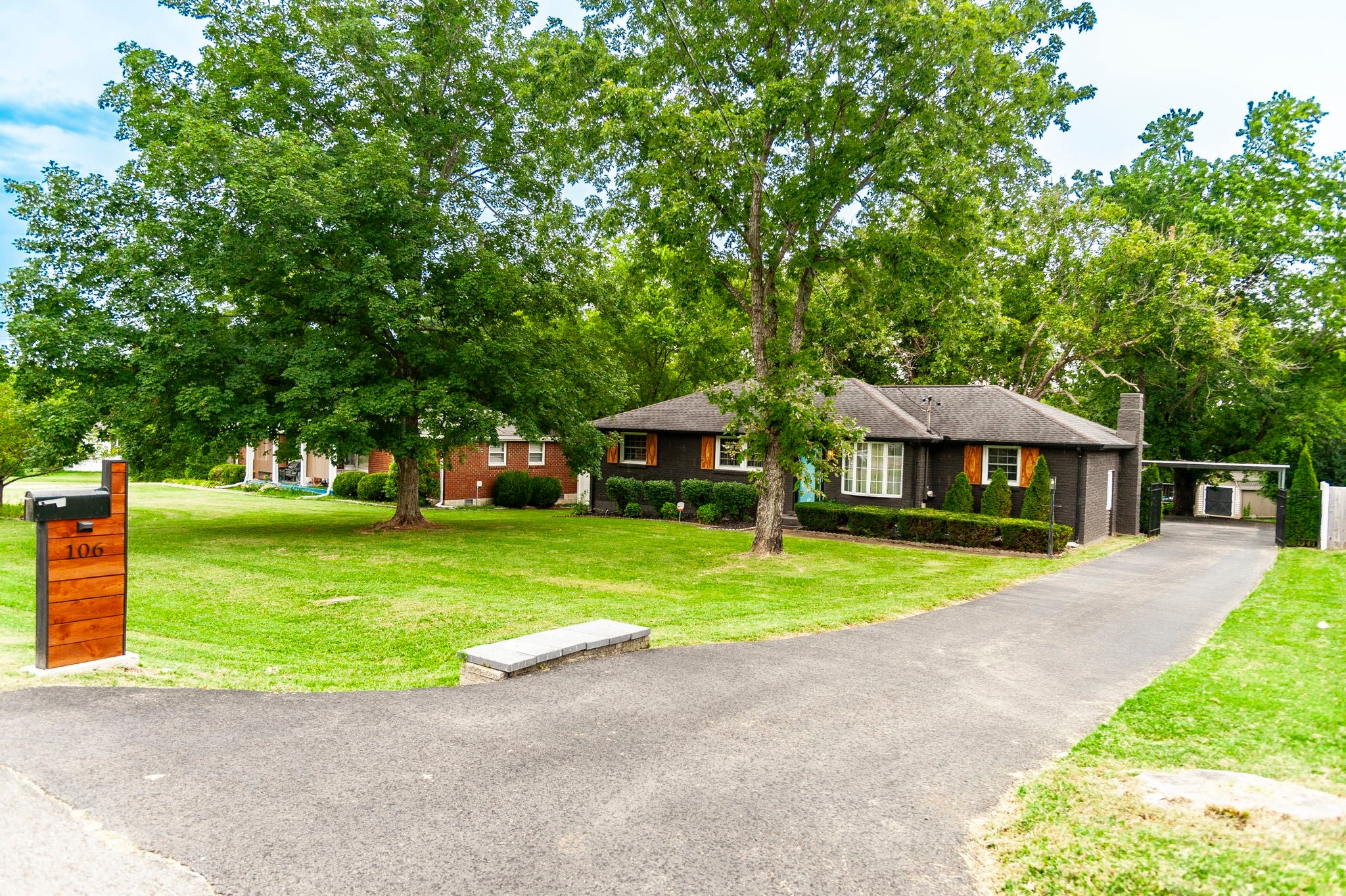 3-bed home for sale in Madison, TN 37115, 106 Oaklynn Dr 106 Oaklynn Dr, Madison TN 37115 3-bed home, photo 2 of 44
