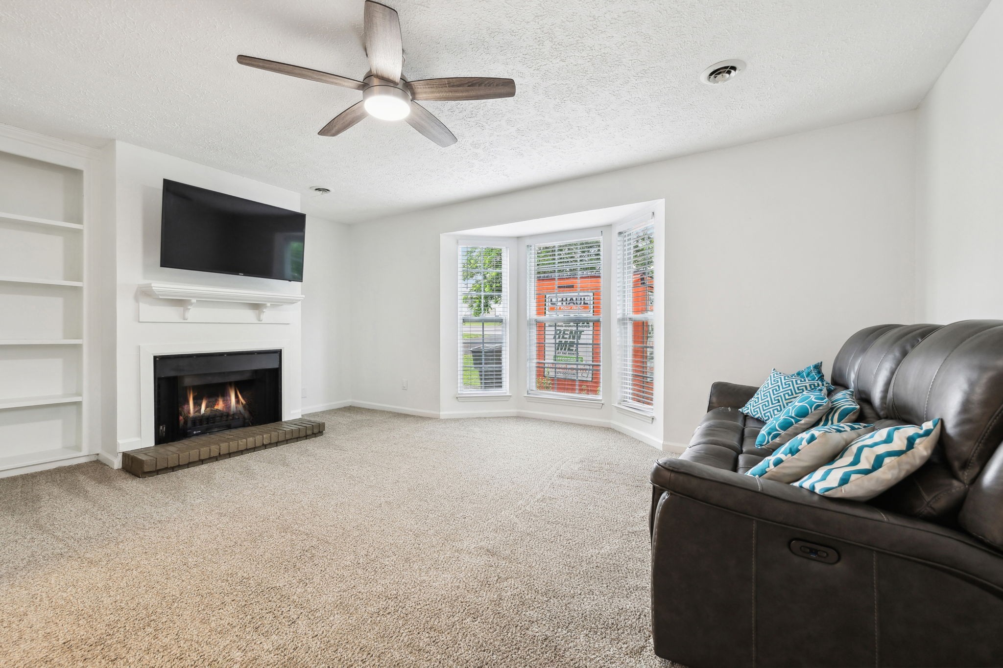 1118 Cabana Dr