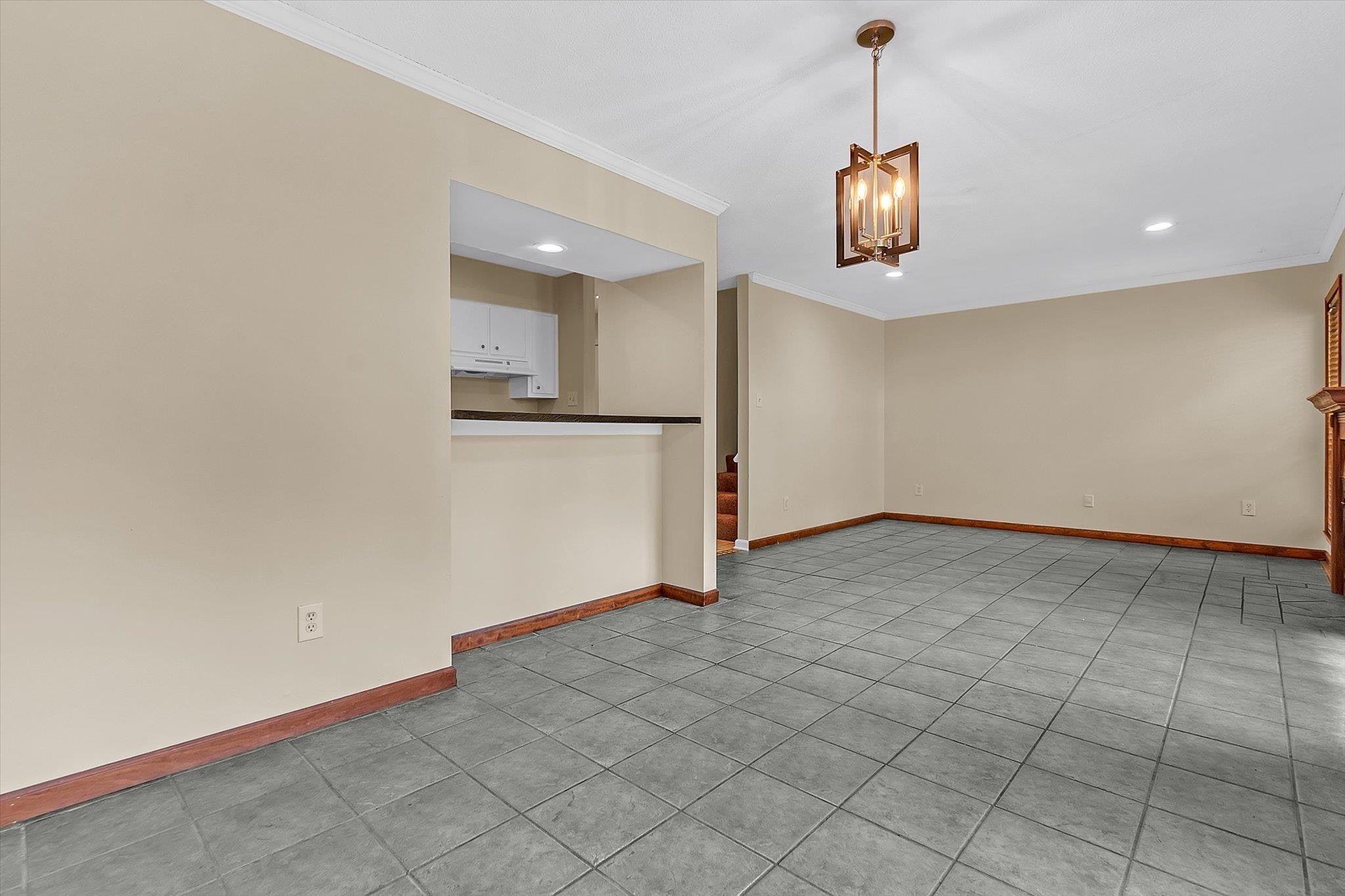 3967 GRAHAMDALE CIR 3967B