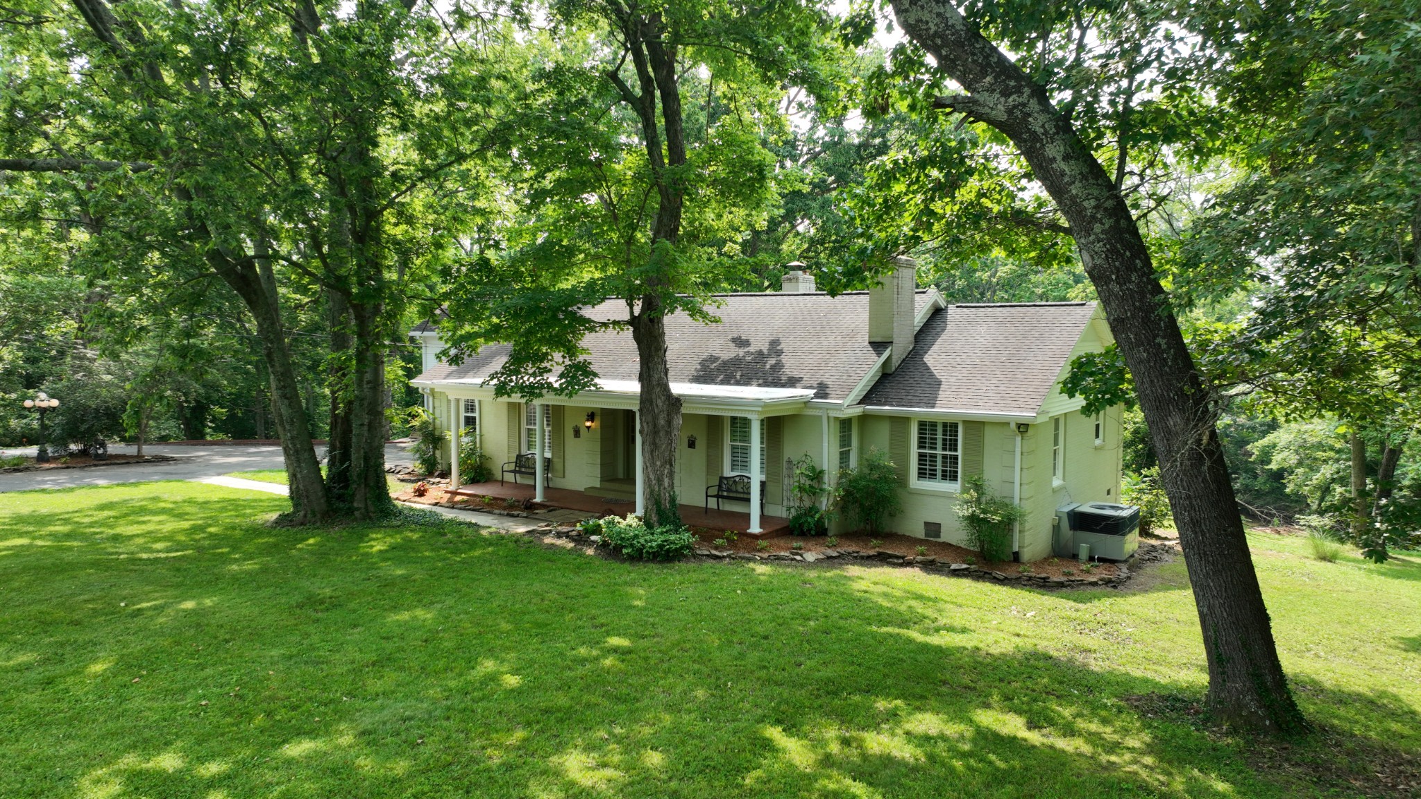 4996 Riverbend Rd