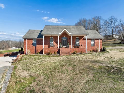 389 Trace Creek Rd Red Boiling Springs TN 37150