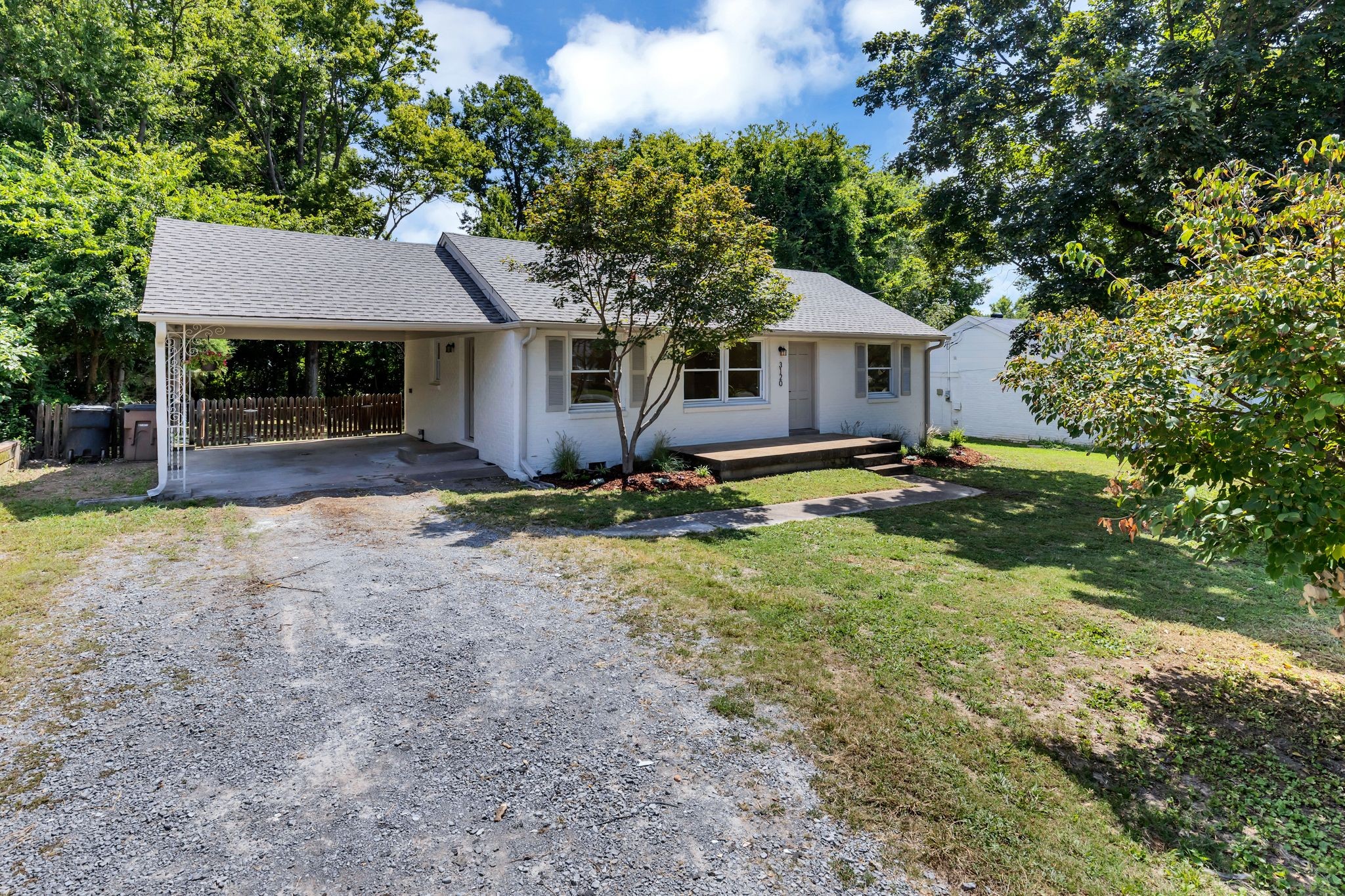3120 Southlake Dr