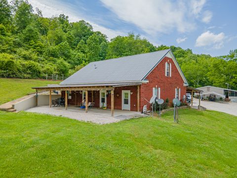 14035 Campbellsville Rd Lynnville TN 38472