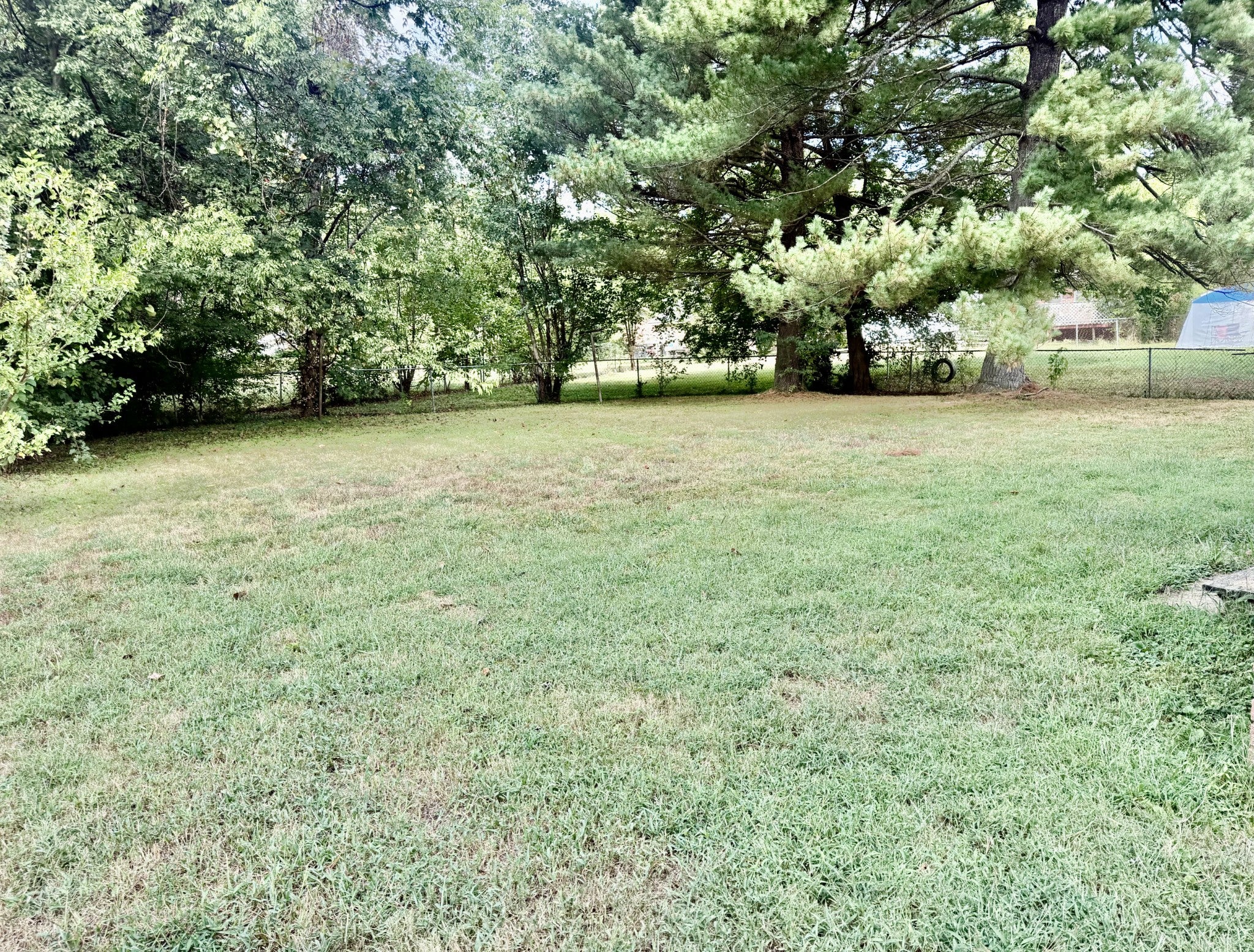 125 Boxwood Dr
