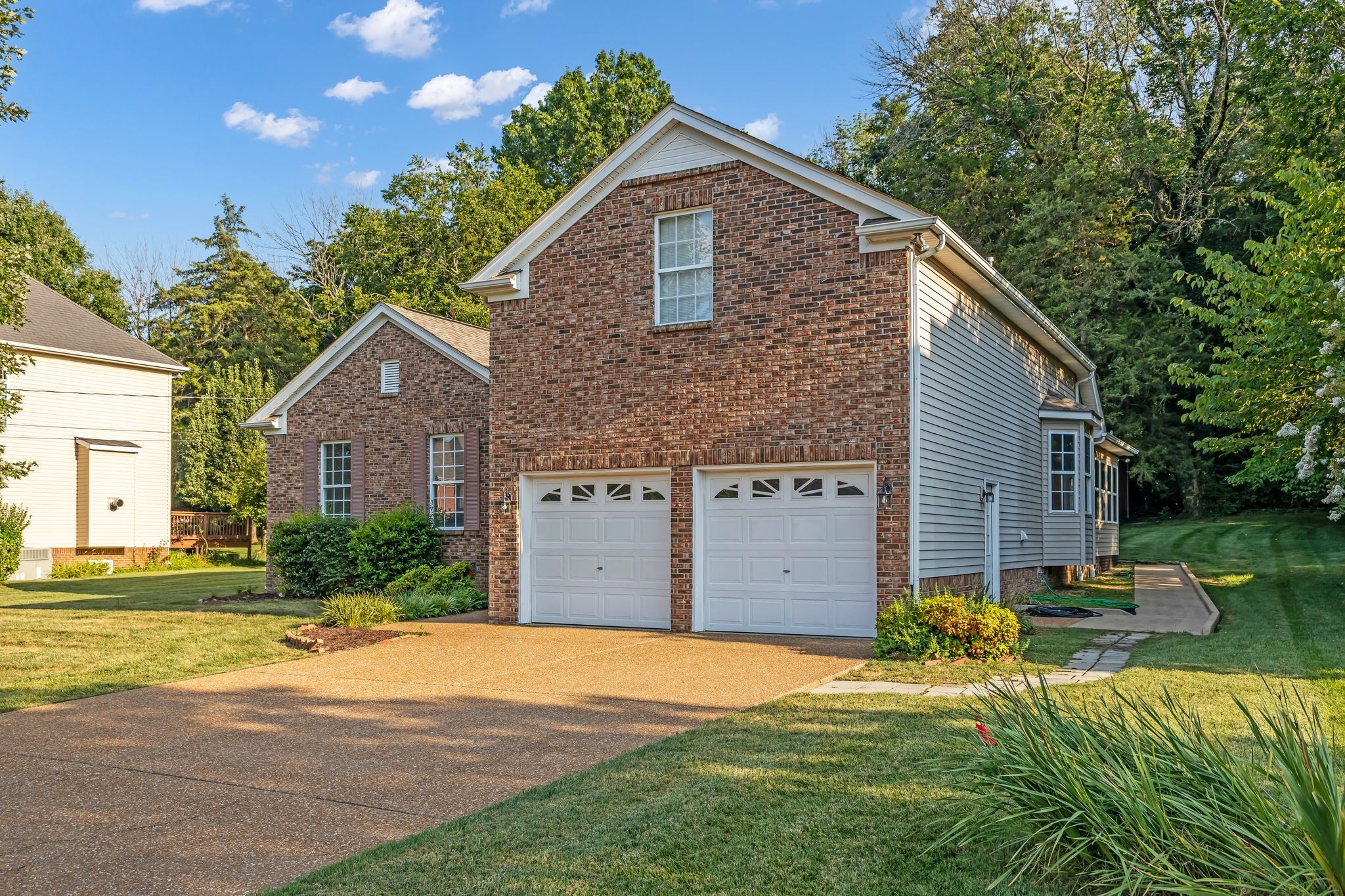 224 Norfolk Ln