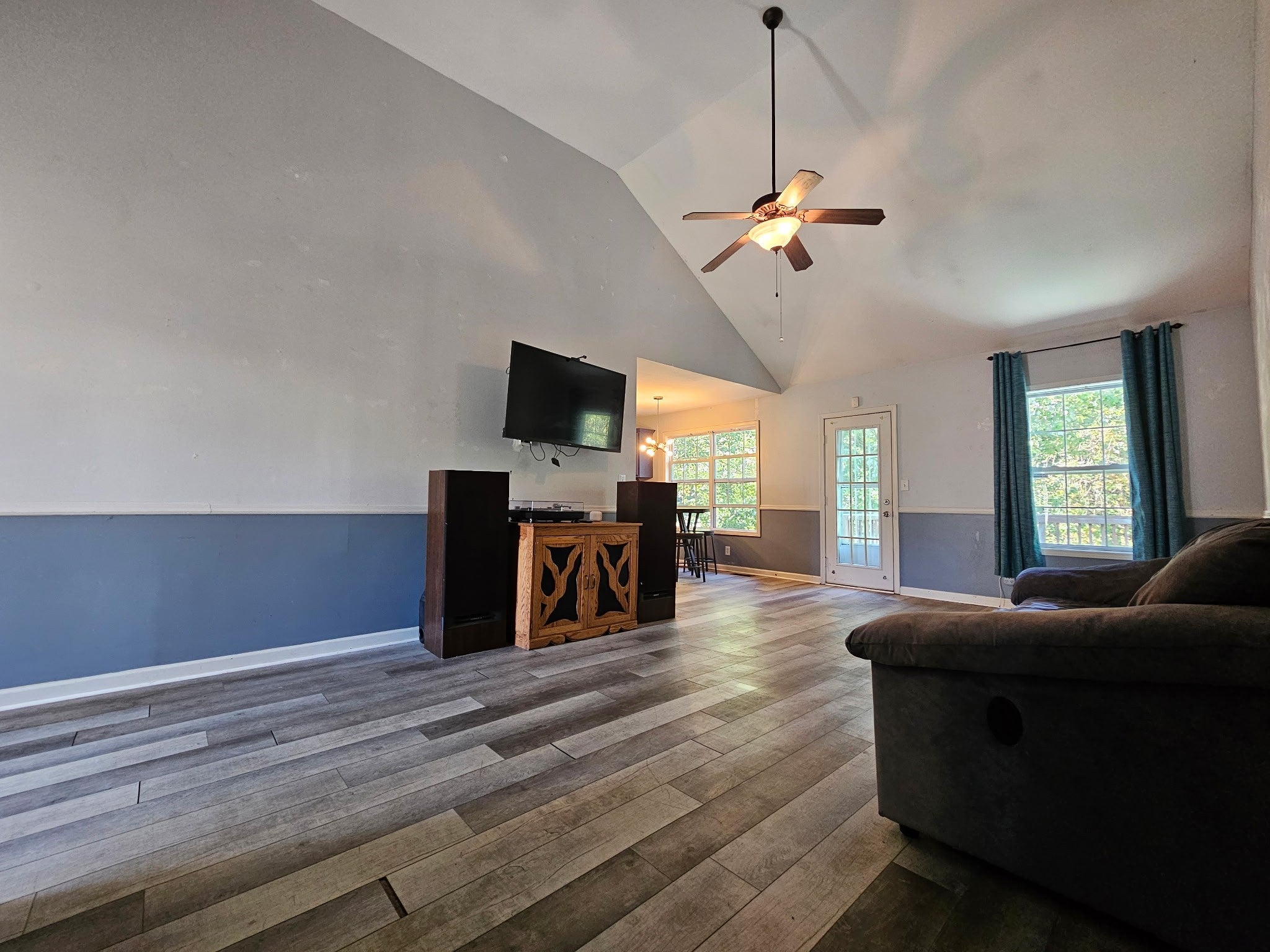 1490 McClardy Rd