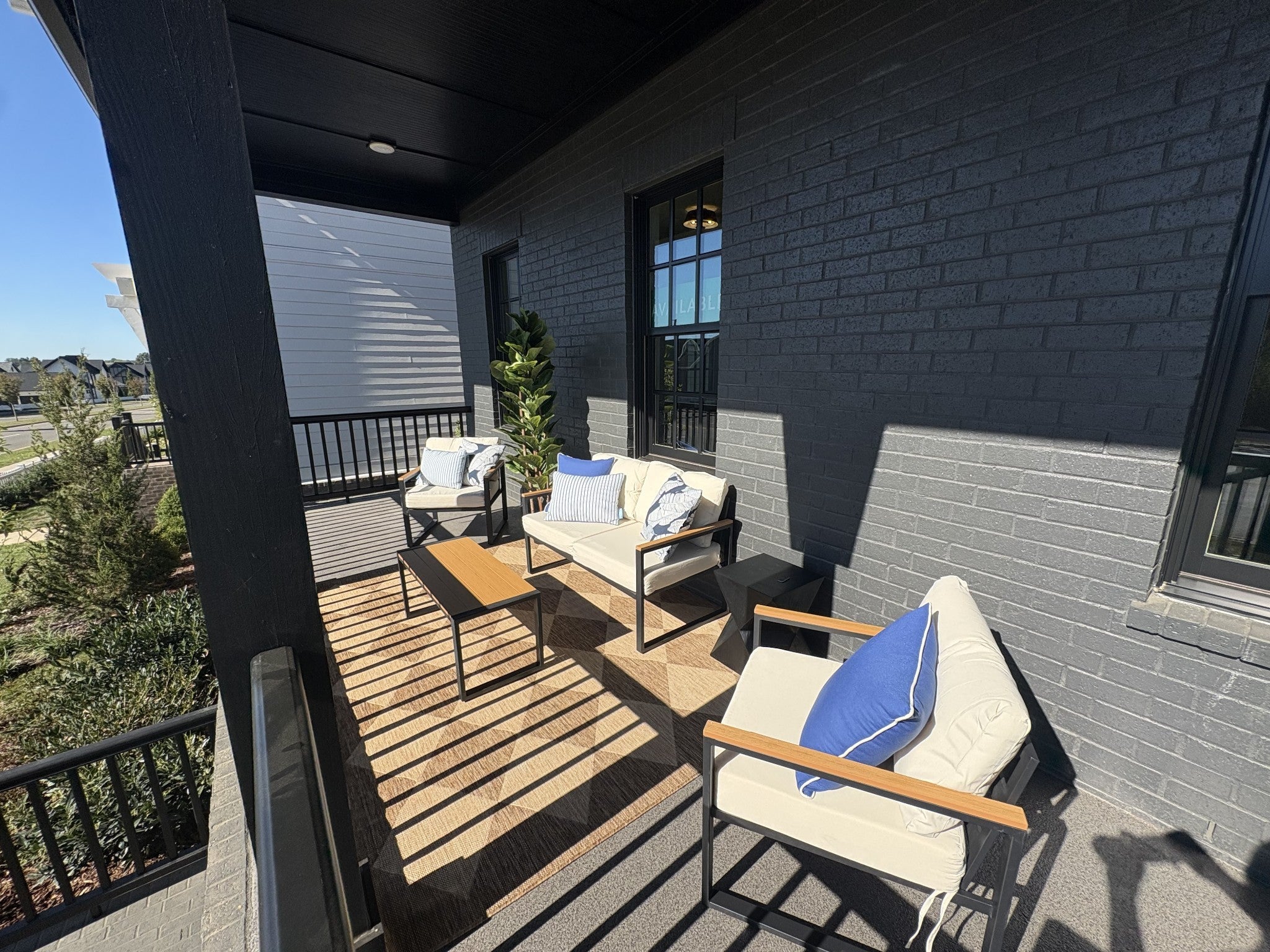 2537 Buckner Lane