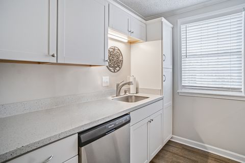 1301 Neelys Bend Rd 14 Madison TN 37115