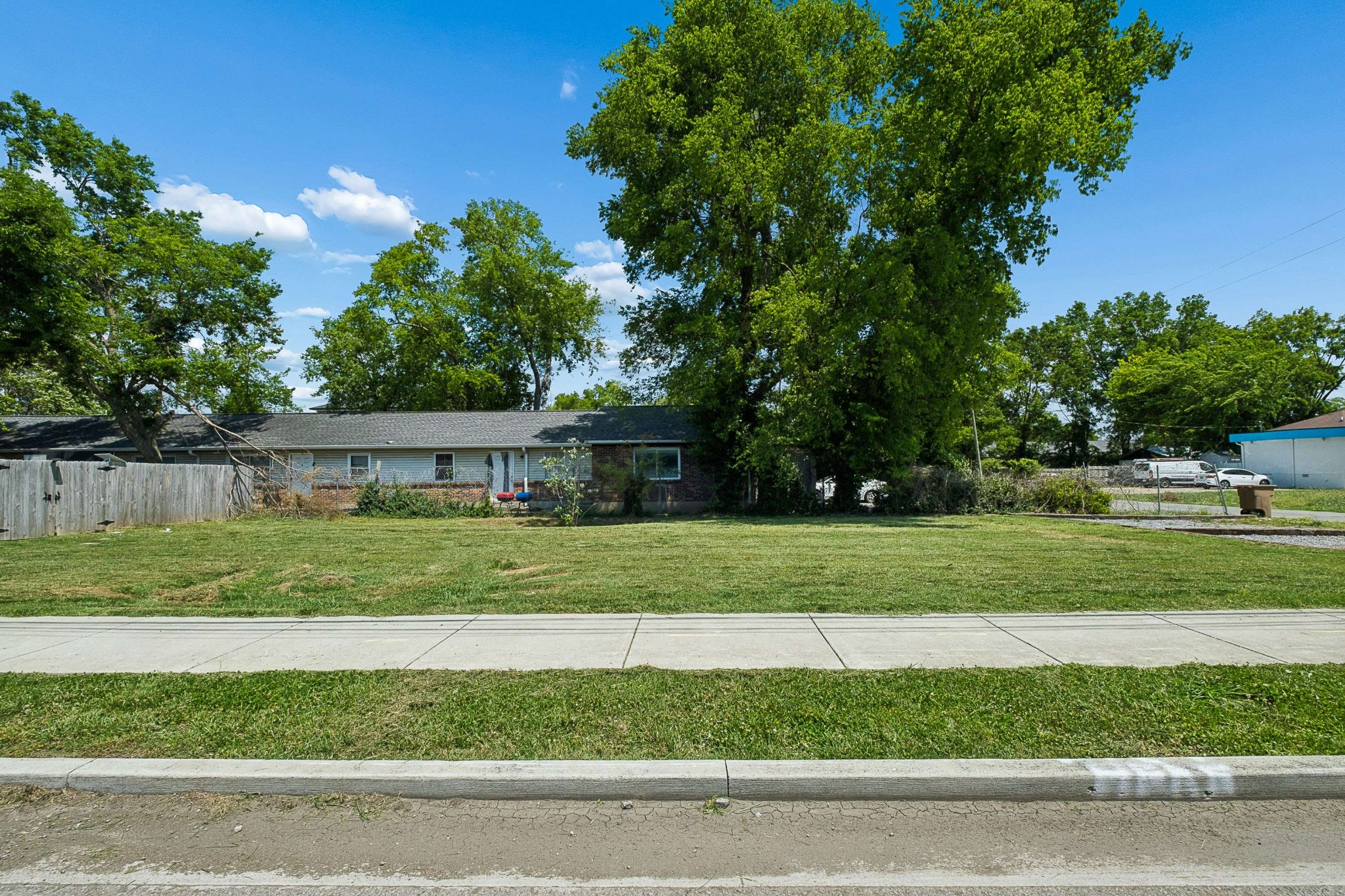 4024 Delaware Ave