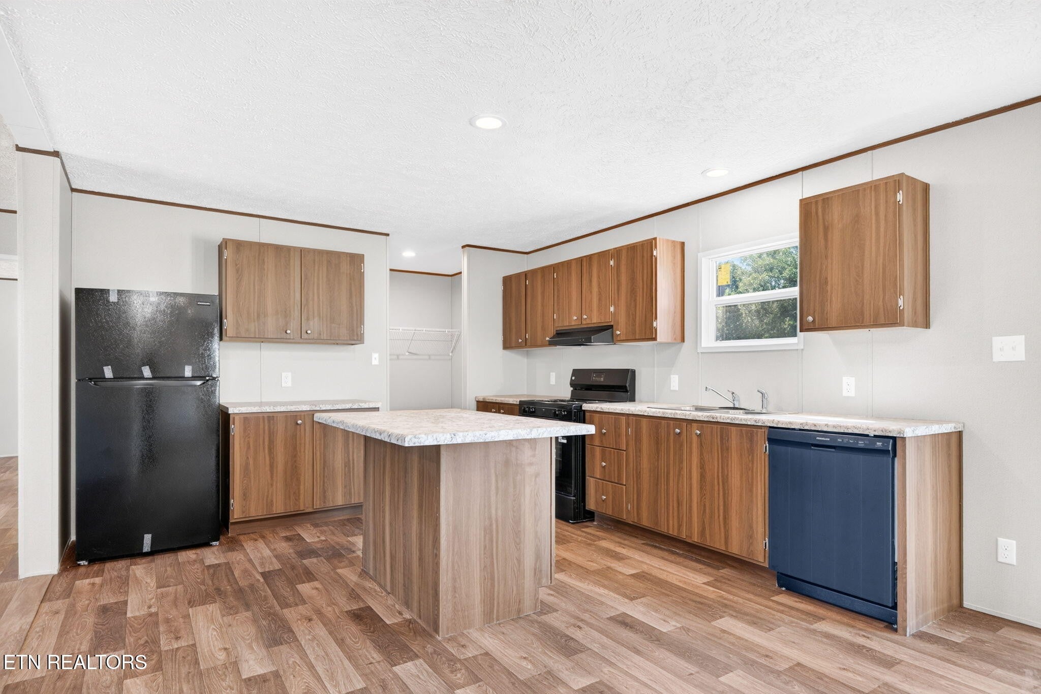 197 Petty Rd
