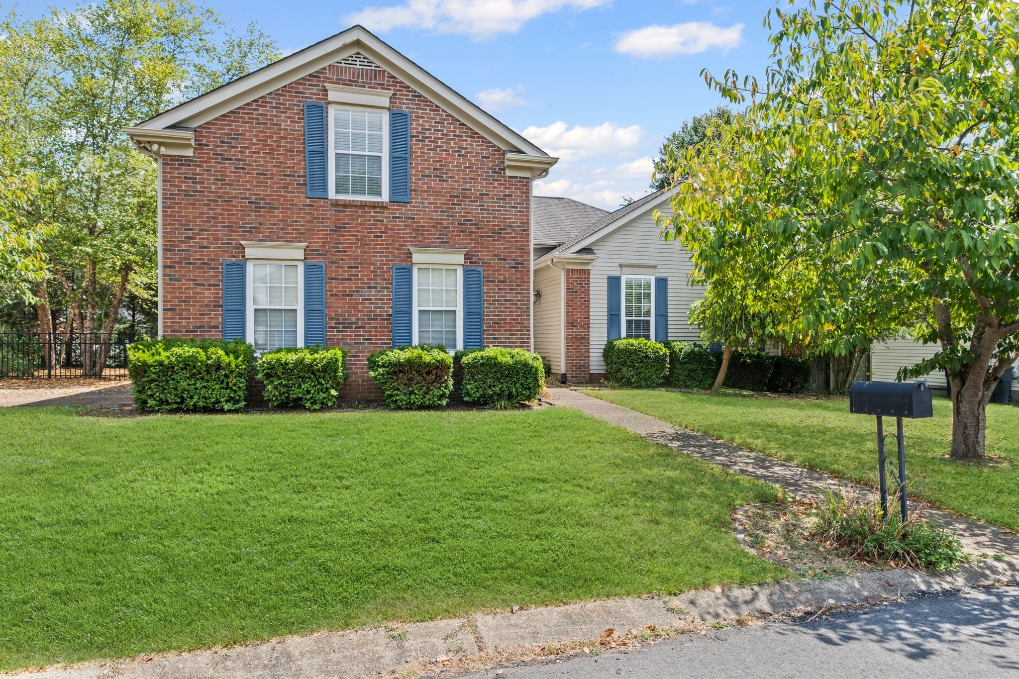 116 Cloverfield Ct