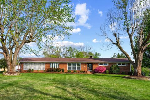 Photo of 4018 Trotwood Ave, Columbia, TN 38401 (MLS # 3167817)
