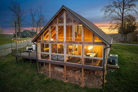 446 Oak Dr Smithville TN 37166